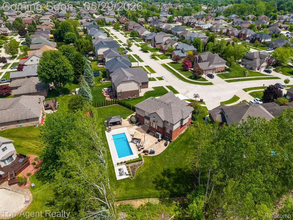 18775 Newbridge Drive Macomb Township MI 48044