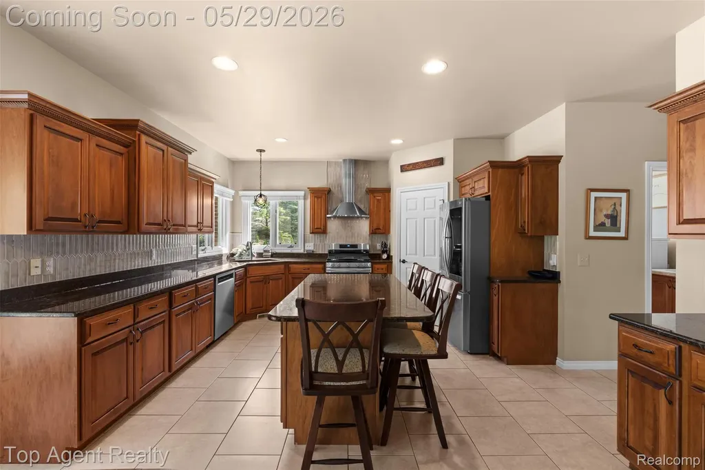 18775 Newbridge Drive Macomb Township MI 48044