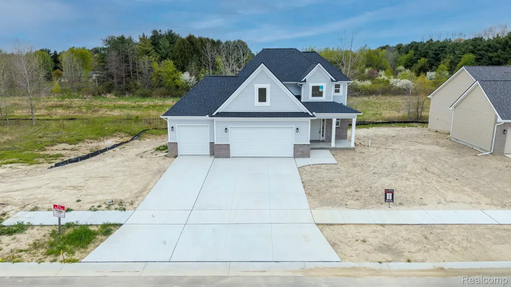 2359 Baltimore Davison City MI 48423