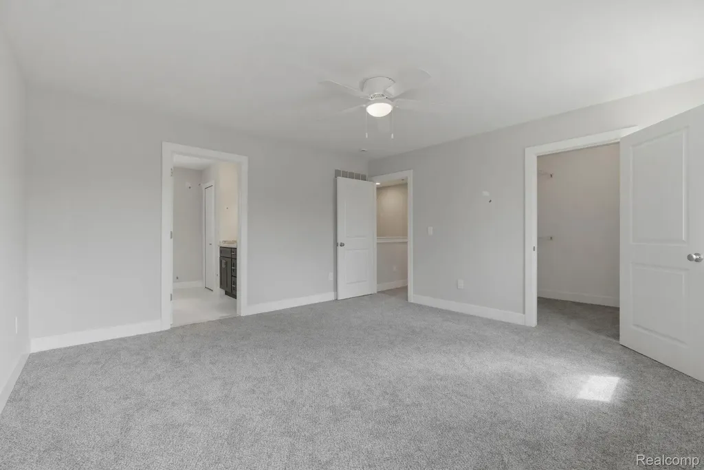 2359 Baltimore Davison City MI 48423
