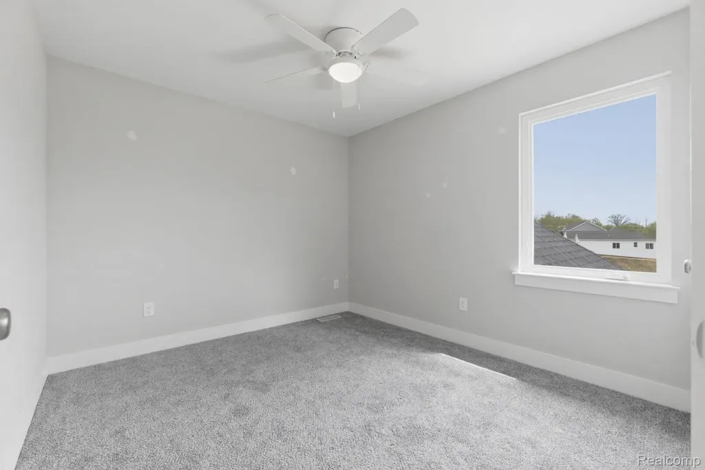 2359 Baltimore Davison City MI 48423