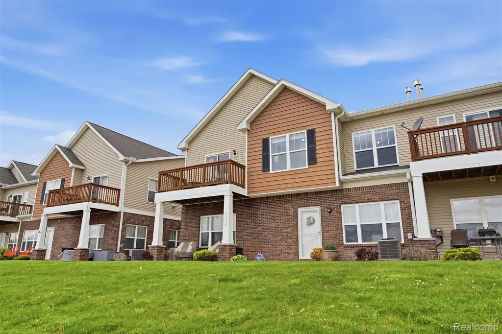 1745 Welland Street Howell City MI 48855