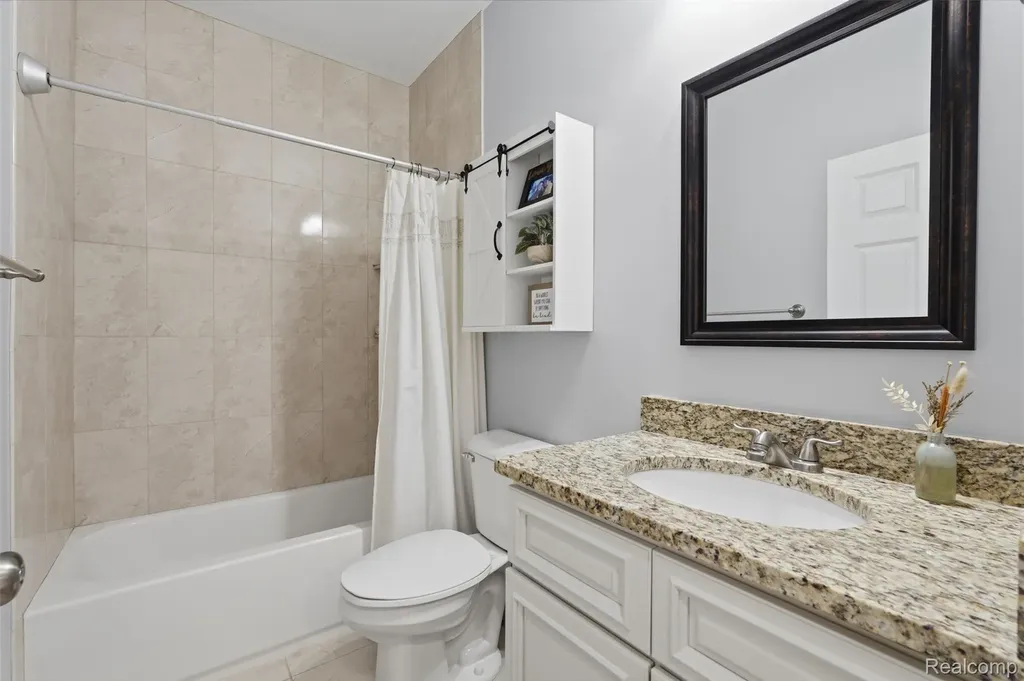 1745 Welland Street Howell City MI 48855