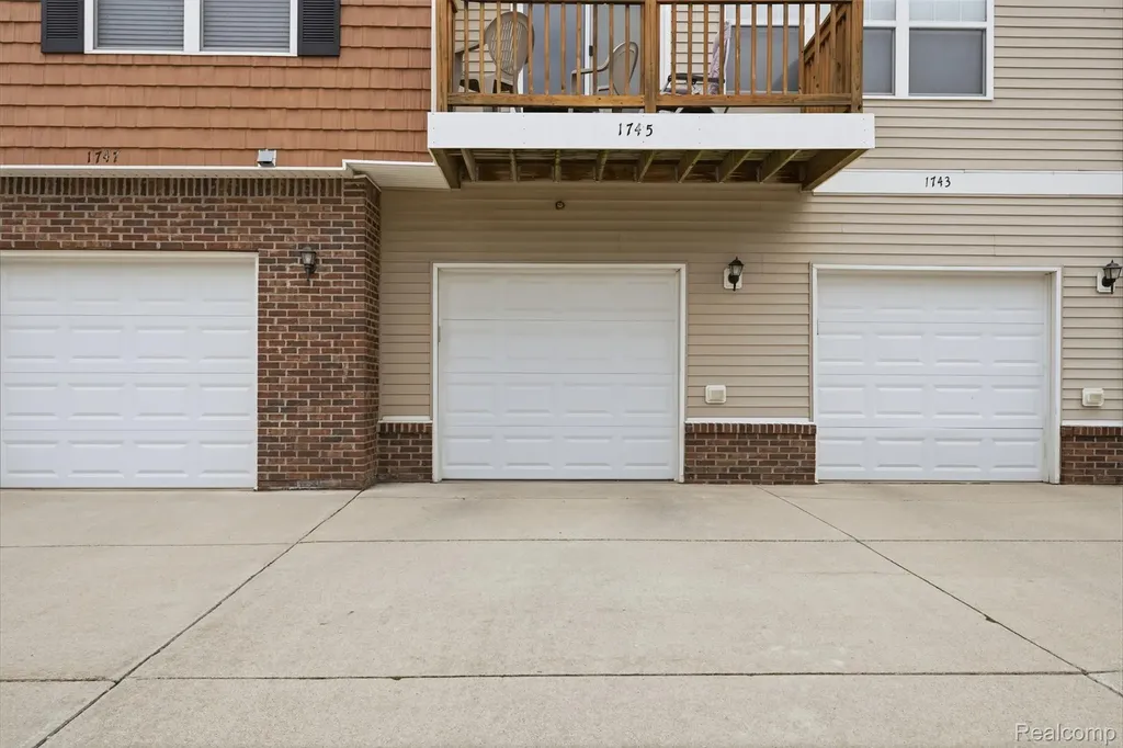 1745 Welland Street Howell City MI 48855