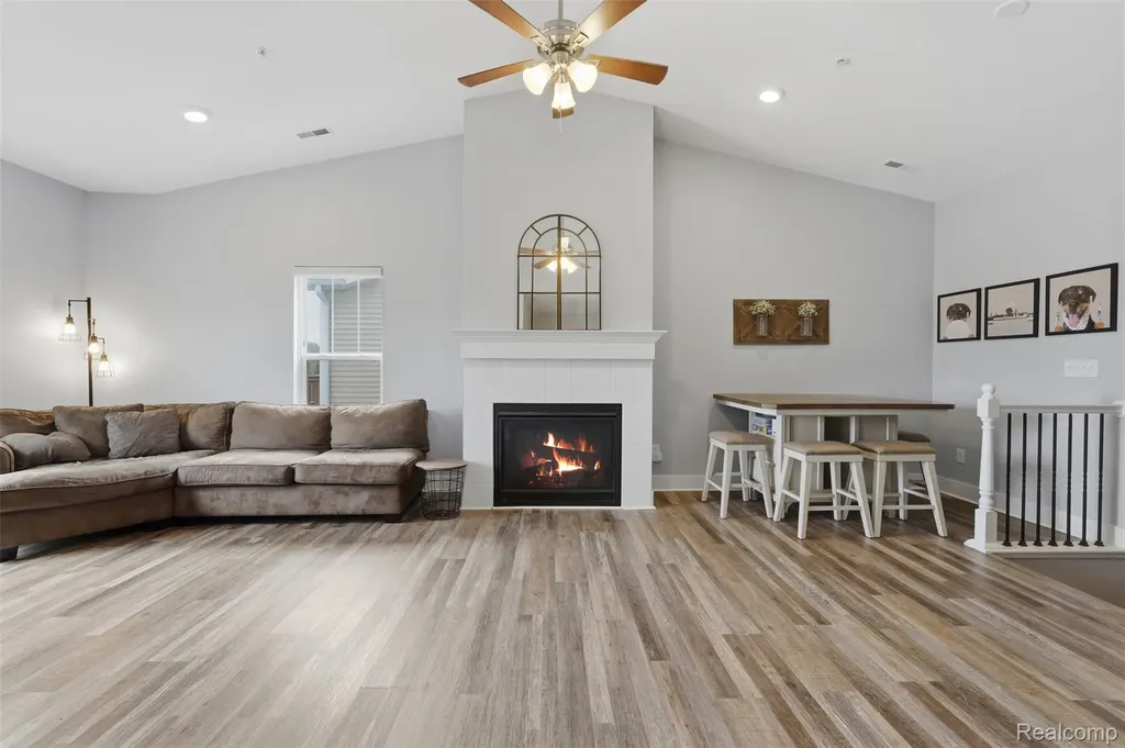 1745 Welland Street Howell City MI 48855