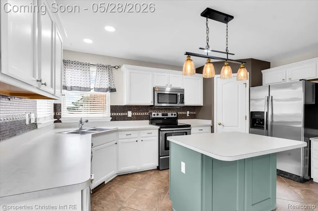 1973 Golfview Lane Westland City MI 48186