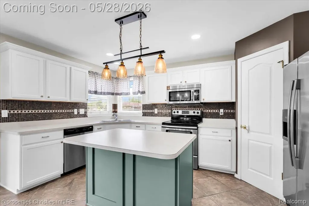1973 Golfview Lane Westland City MI 48186