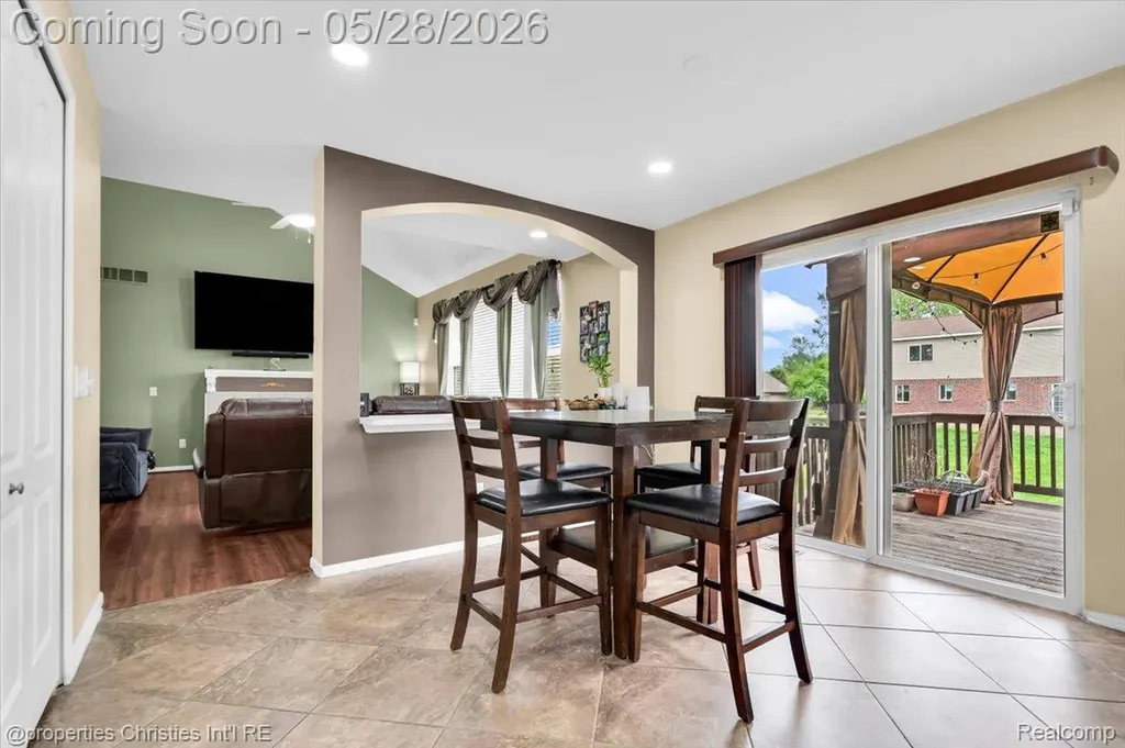 1973 Golfview Lane Westland City MI 48186
