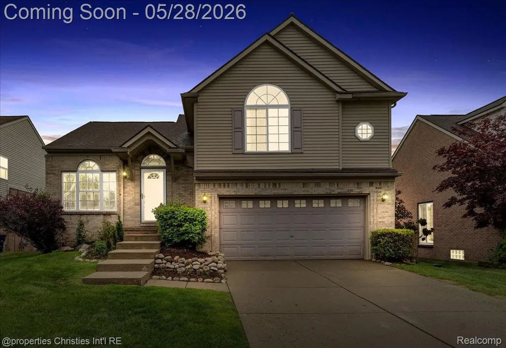 1973 Golfview Lane Westland City MI 48186