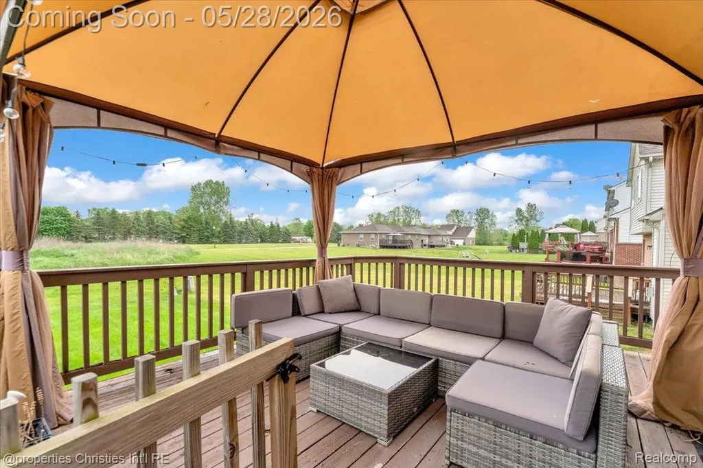 1973 Golfview Lane Westland City MI 48186