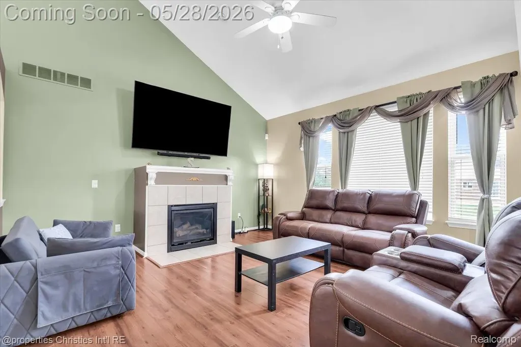 1973 Golfview Lane Westland City MI 48186
