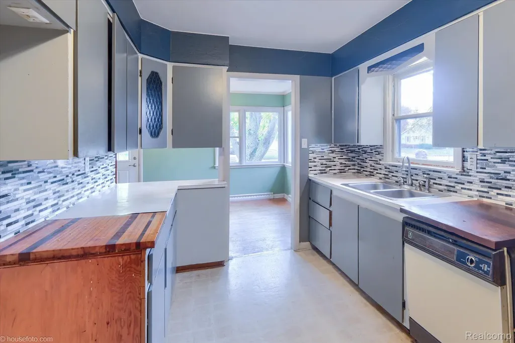 7036 Clabuesch Street Pigeon Village MI 48755