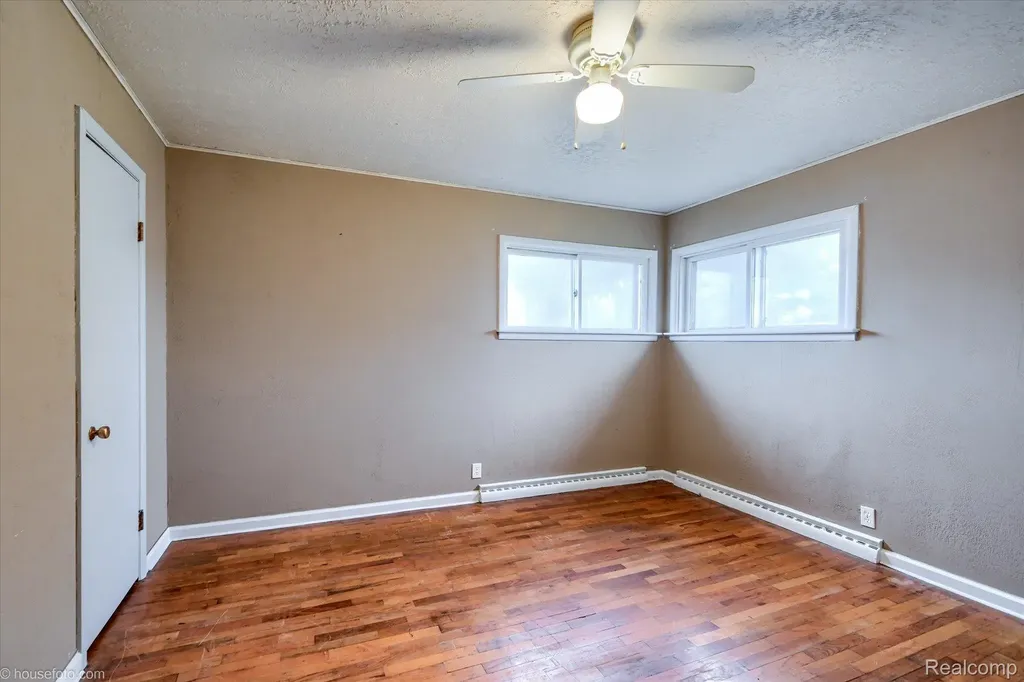 7036 Clabuesch Street Pigeon Village MI 48755
