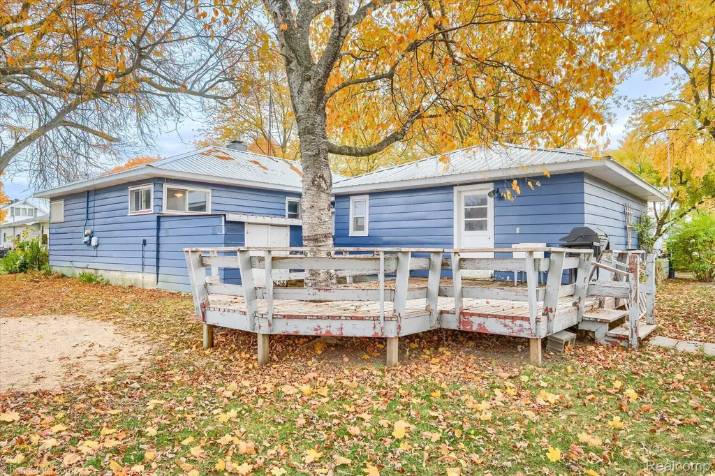 7036 Clabuesch Street Pigeon Village MI 48755