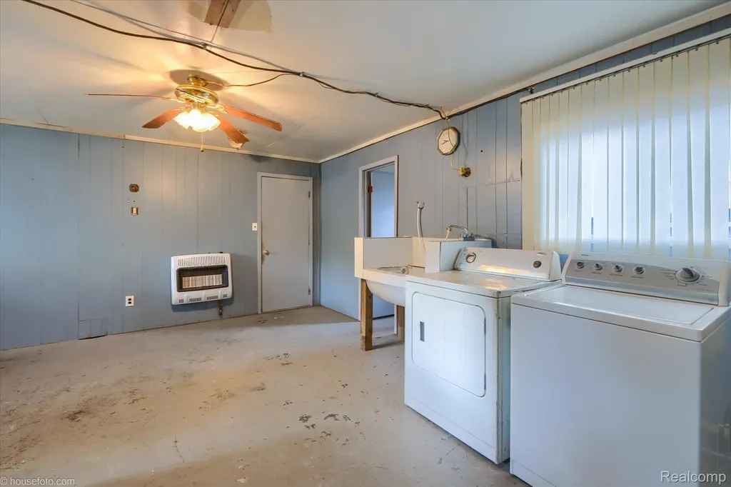 7036 Clabuesch Street Pigeon Village MI 48755
