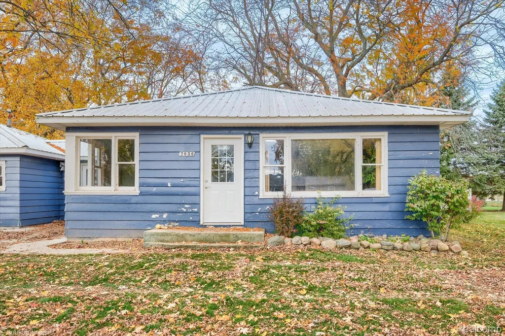 7036 Clabuesch Street Pigeon Village MI 48755