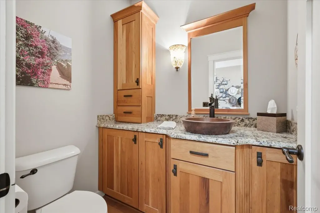 8665 Lakeview Boulevard Independence Charter Township MI 48348
