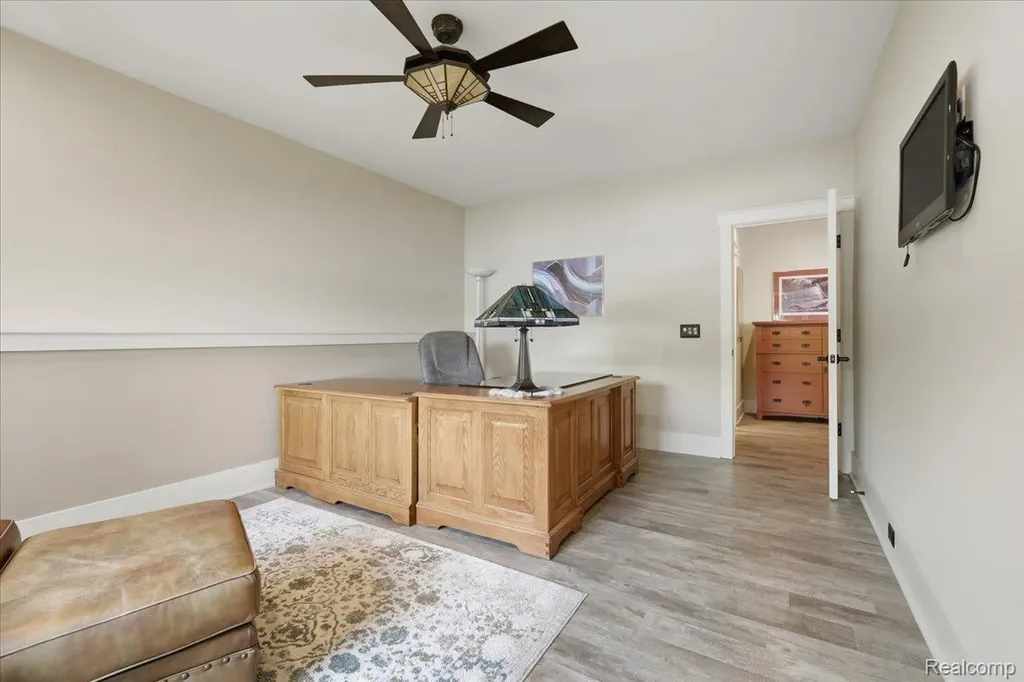 8665 Lakeview Boulevard Independence Charter Township MI 48348