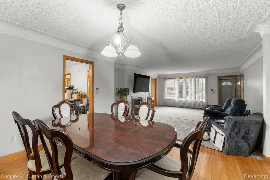 14050 Garfield Redford Charter Township MI 48239