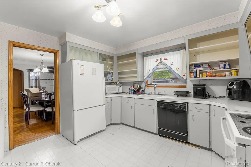 14050 Garfield Redford Charter Township MI 48239
