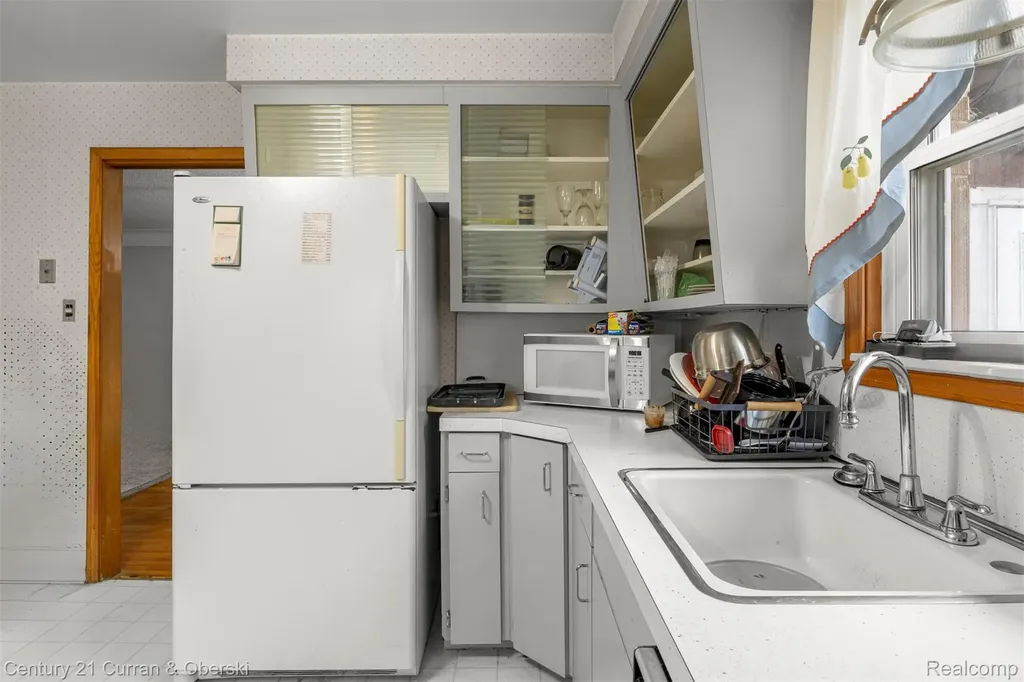 14050 Garfield Redford Charter Township MI 48239