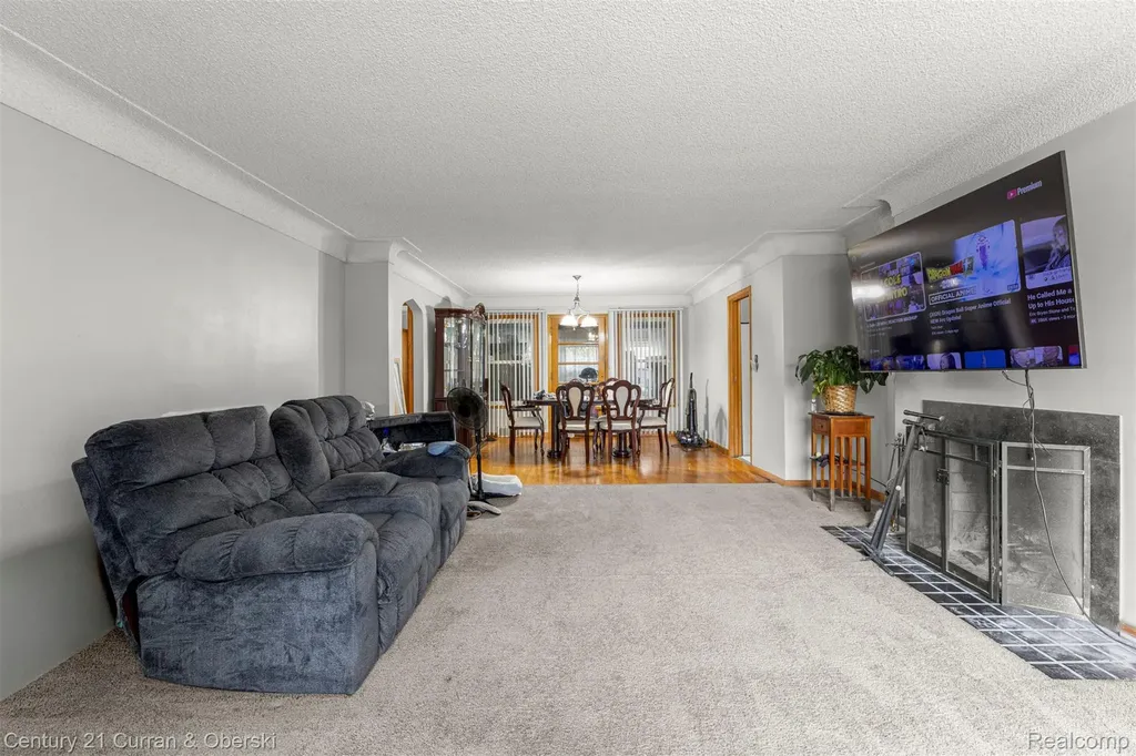 14050 Garfield Redford Charter Township MI 48239