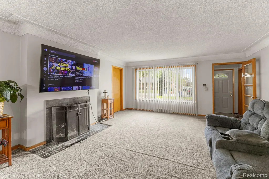 14050 Garfield Redford Charter Township MI 48239
