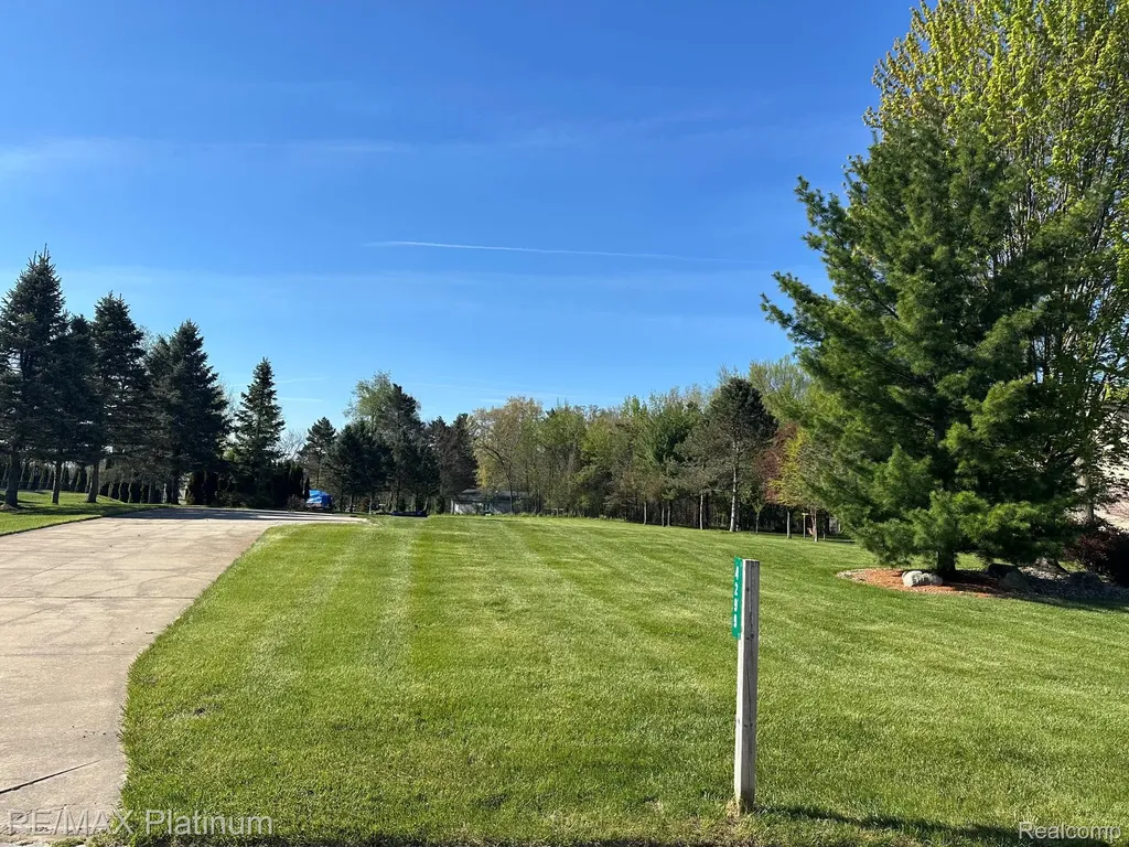 4299 Lake Farms Court Fenton Charter Township MI 48451