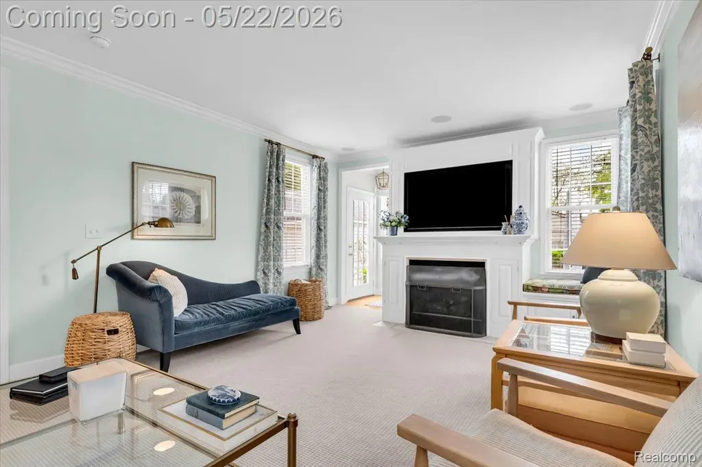 784 University Place Grosse Pointe City MI 48230