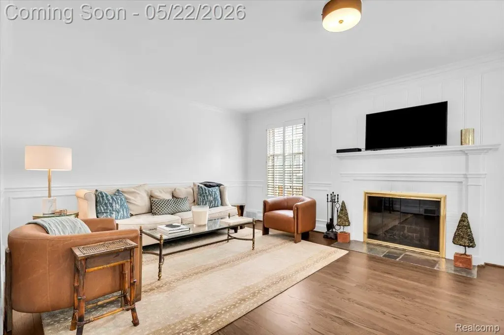 784 University Place Grosse Pointe City MI 48230