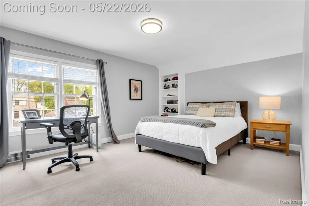 784 University Place Grosse Pointe City MI 48230