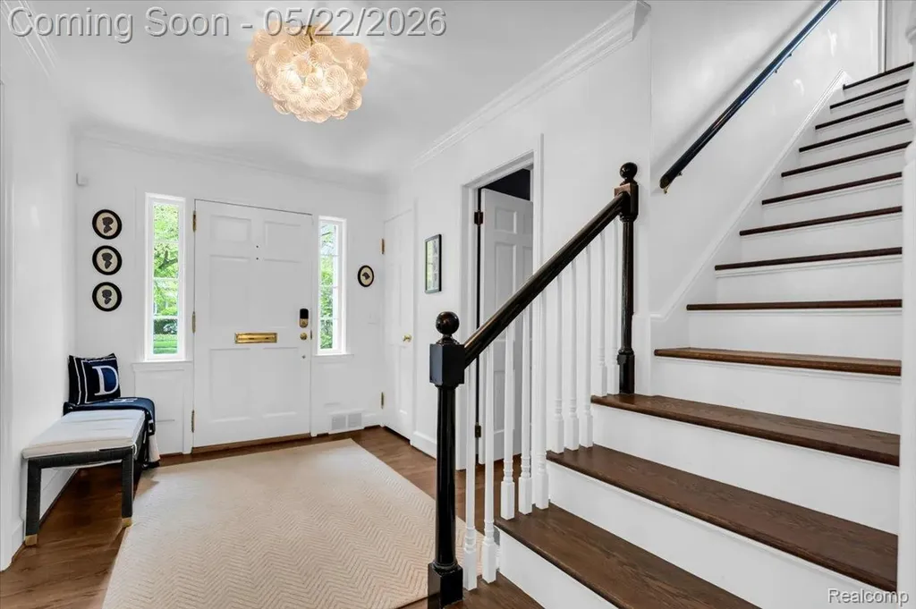 784 University Place Grosse Pointe City MI 48230