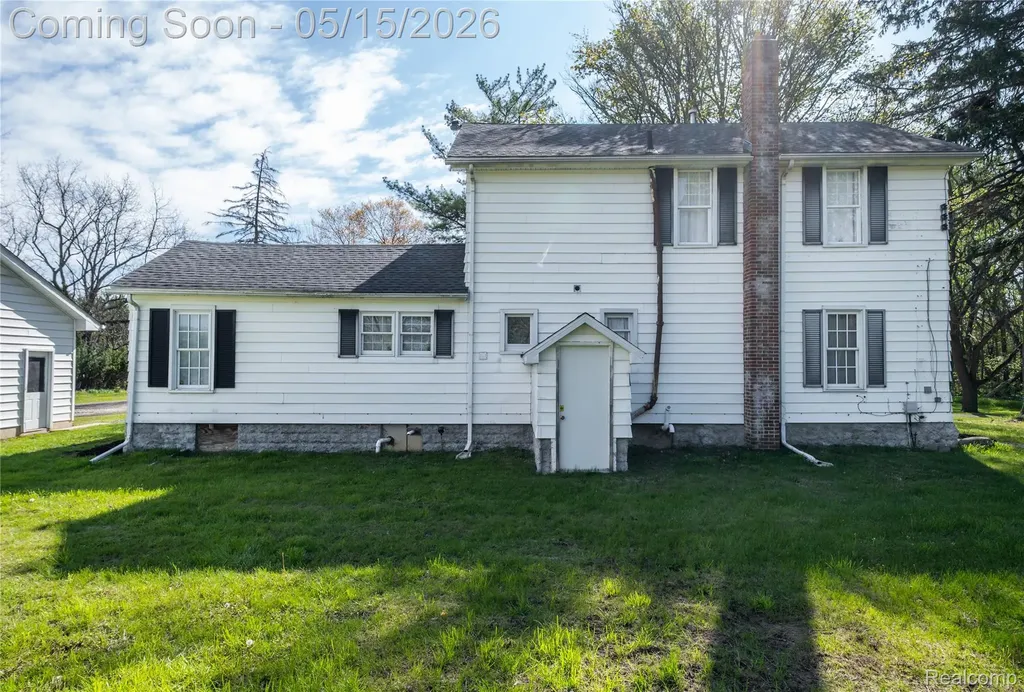 12164 Miller Road Clayton Charter Township MI 48449