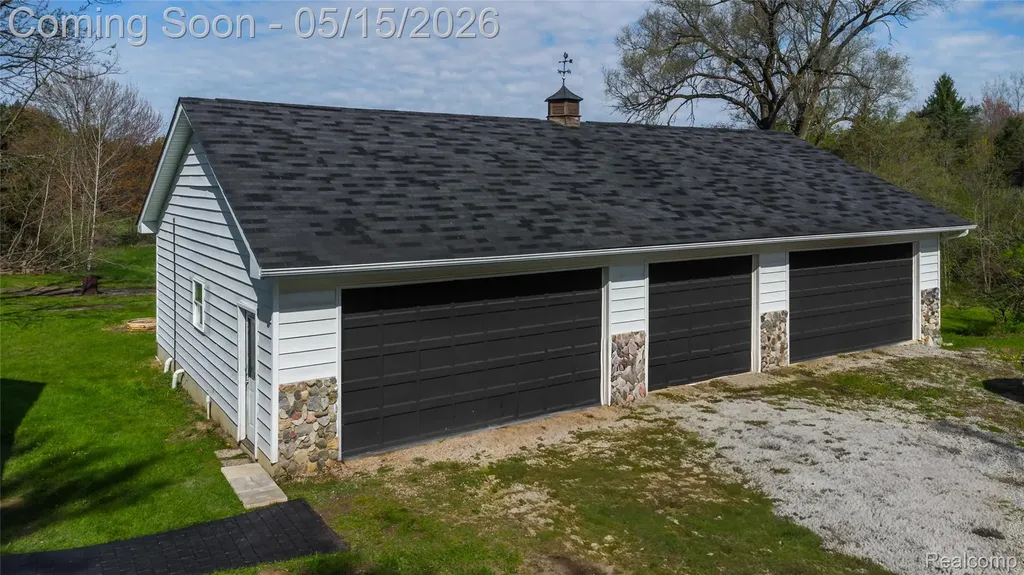 12164 Miller Road Clayton Charter Township MI 48449