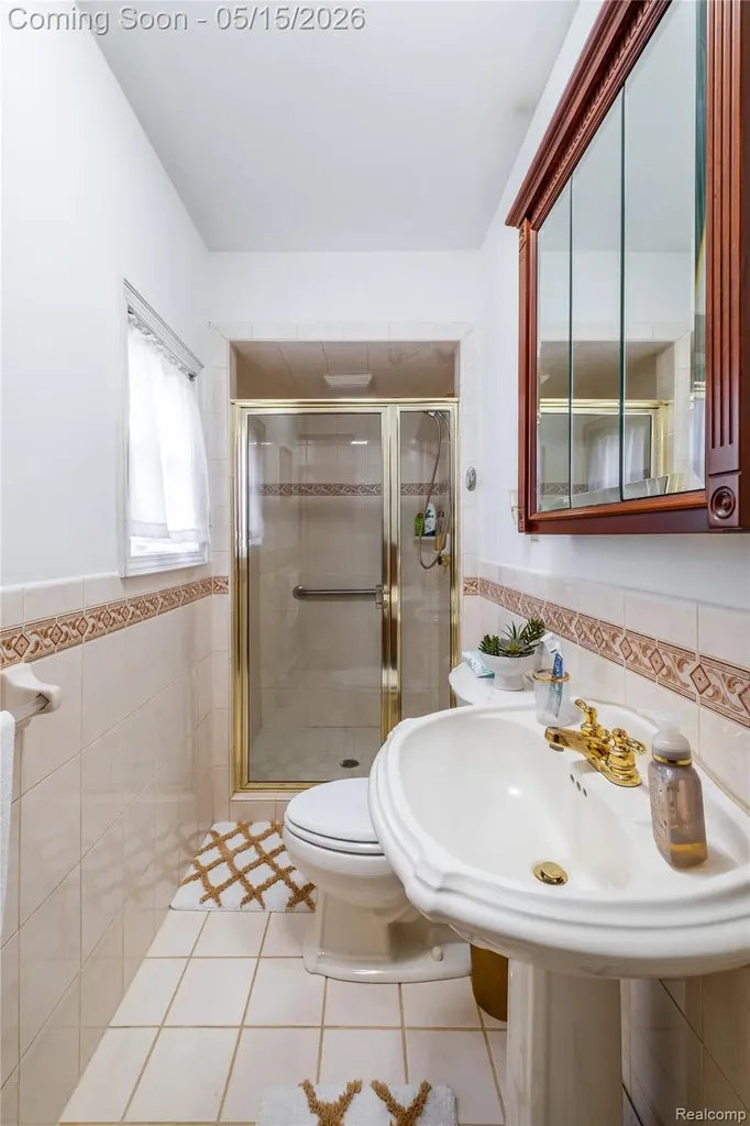 12164 Miller Road Clayton Charter Township MI 48449