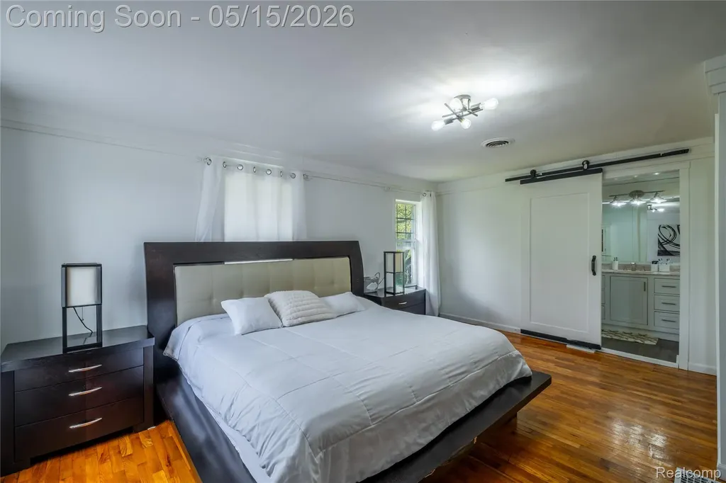 12164 Miller Road Clayton Charter Township MI 48449