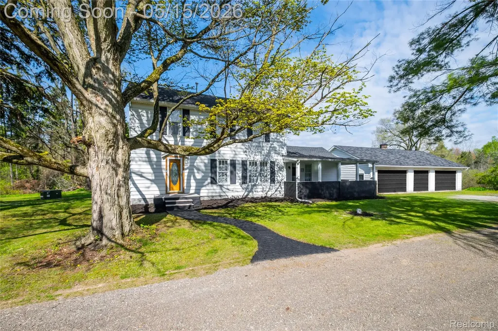 12164 Miller Road Clayton Charter Township MI 48449
