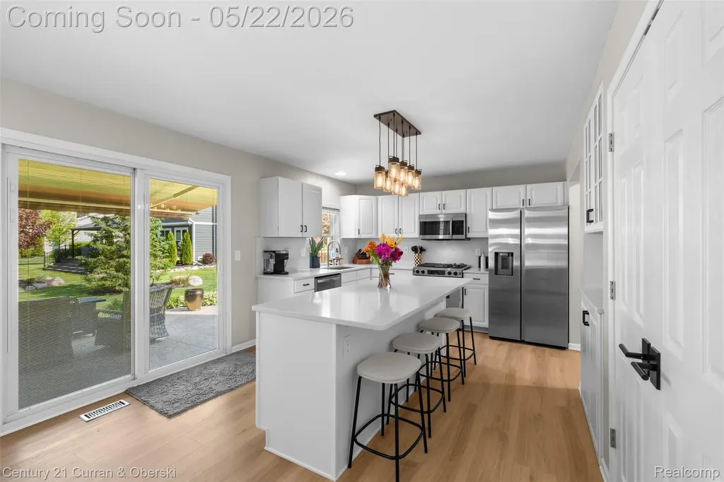 931 S Parkwood Drive South Lyon City MI 48178