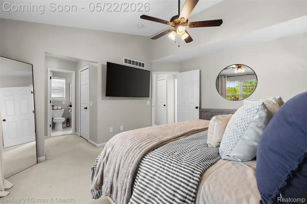 931 S Parkwood Drive South Lyon City MI 48178