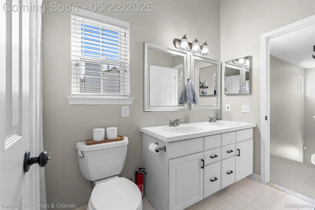 931 S Parkwood Drive South Lyon City MI 48178