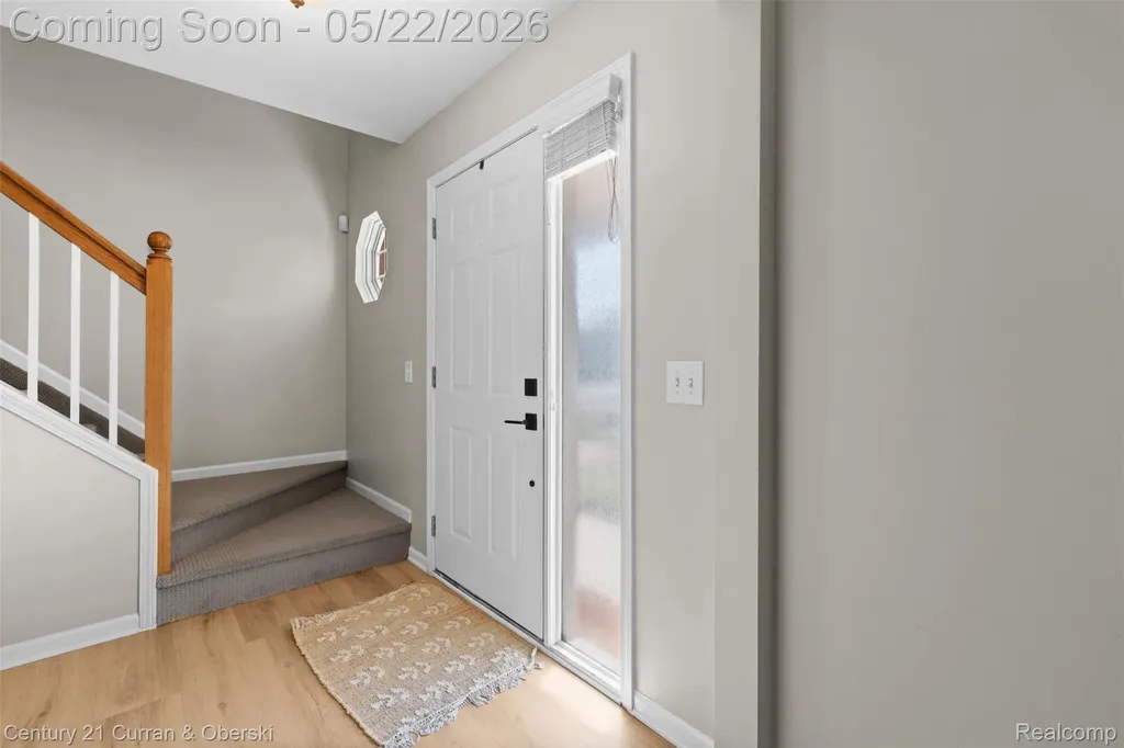 931 S Parkwood Drive South Lyon City MI 48178