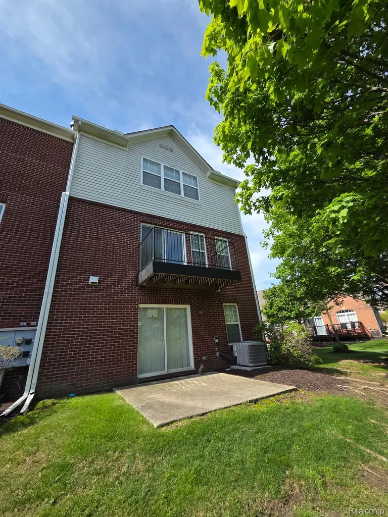 379 Cherry Orchard Road Canton Charter Township MI 48188