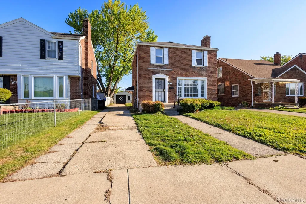 13821 Fairmount Drive Detroit City MI 48205