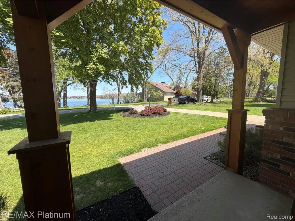 4357 Skusa Drive Genoa Township MI 48116