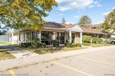 30414 Orchard Lake Road Farmington Hills City MI 48334
