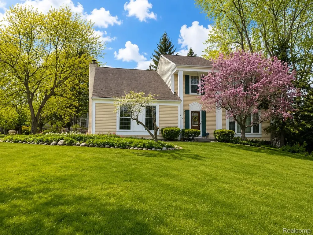 2636 Orbit Drive Orion Charter Township MI 48360