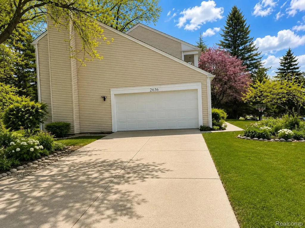2636 Orbit Drive Orion Charter Township MI 48360
