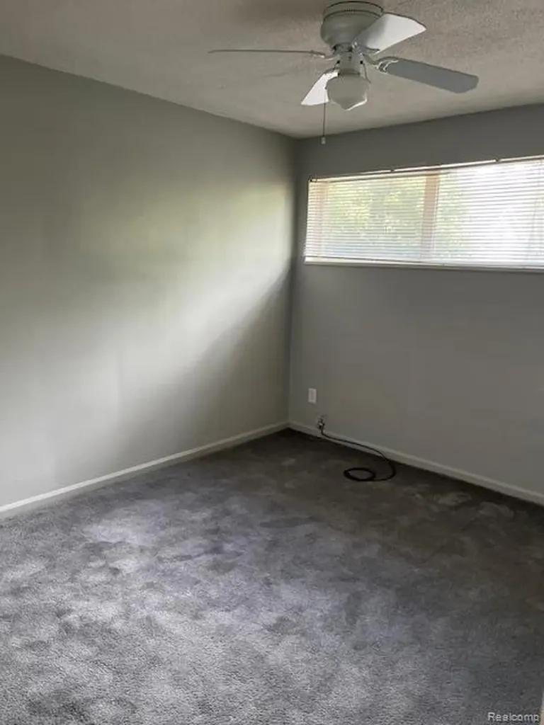14526-32 Evergreen Road Detroit City MI 48223