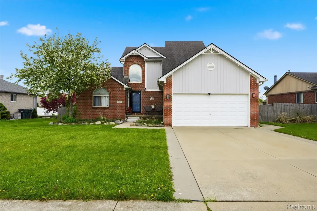 31197 Jaguar Drive Chesterfield Township MI 48047