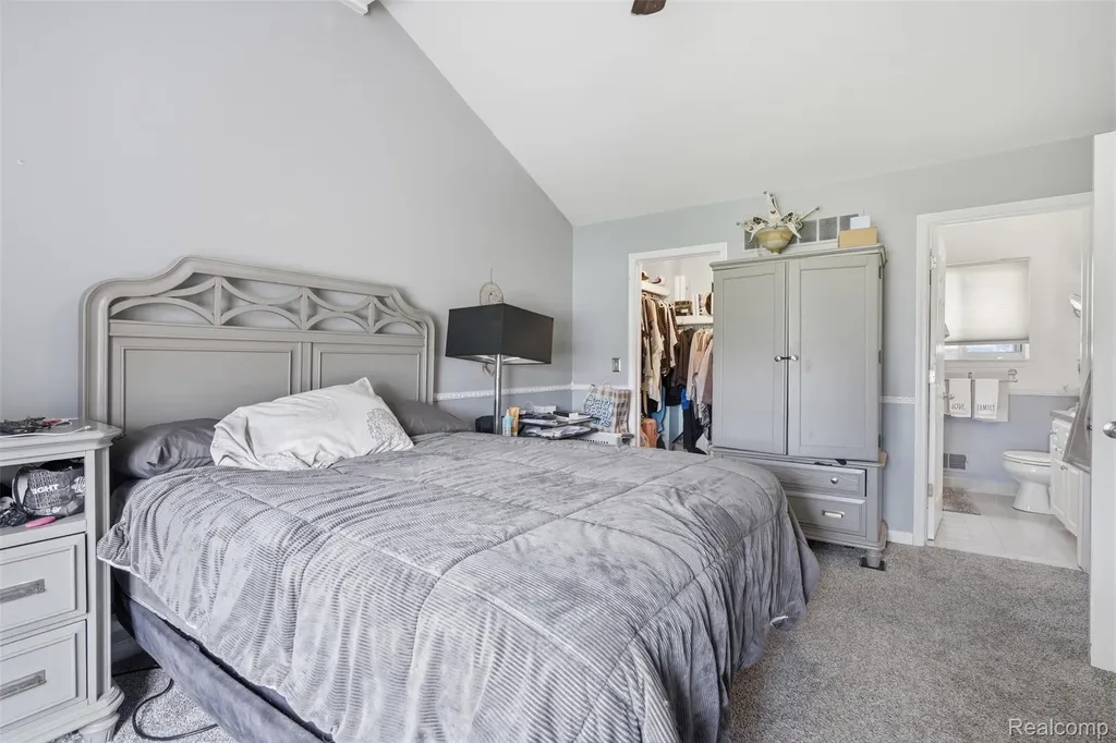 31197 Jaguar Drive Chesterfield Township MI 48047